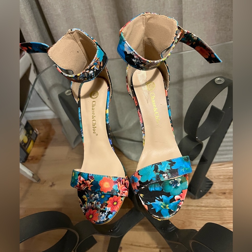 Chase + Chloe Floral Heels in Blue and Red